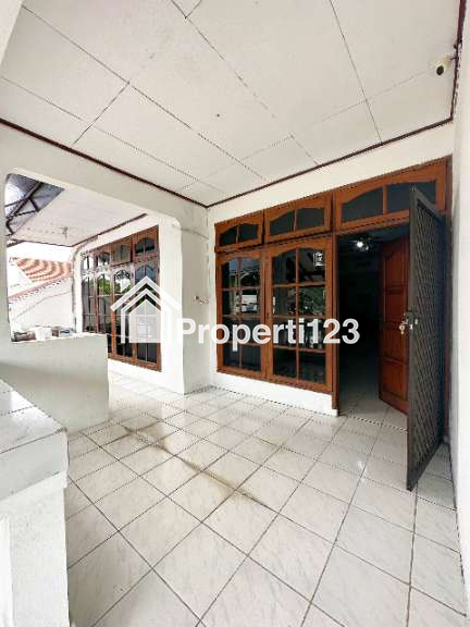 Rumah second luas strategis di Pulomas Jakarta Timur - 7