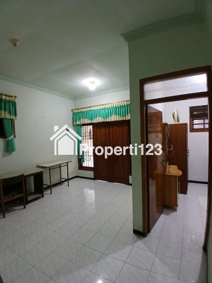Disewakan Rumah nyaman strategis - 4