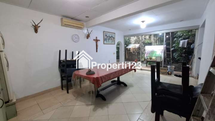 Rumah Cocok Bangun Kost Krukut Taman Sari Jakarta Barat - 4