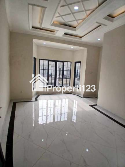 Rumah Modern Klasik 2 lantai di Kalimulya Depok - 8