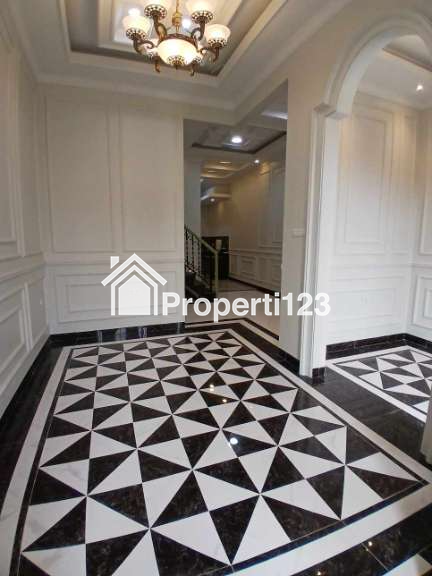 Rumah American Classic 2 lantai di Kalimulya Depok - 2