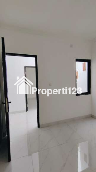 Rumah baru siap huni di Griyaloka BSD - 9