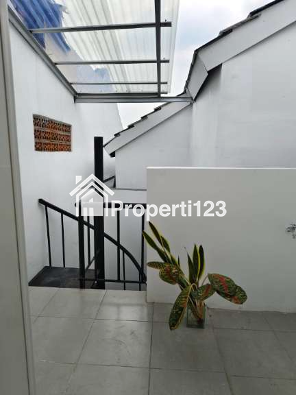 Rumah baru siap huni di Griyaloka BSD - 4