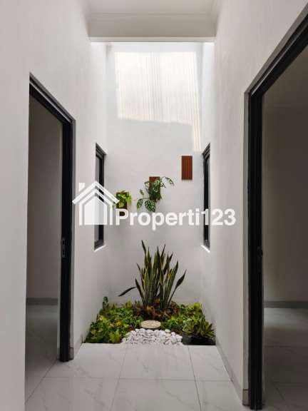 Rumah baru siap huni di Griyaloka BSD - 3