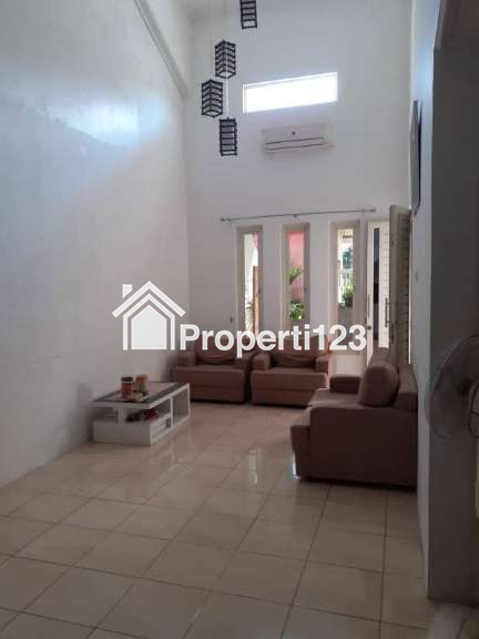 Dijual Rumah Siap Huni Lokasi Tenggilis Surabaya - 5