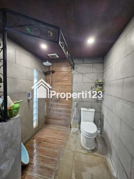 Jual Tanah Bonus Rumah Joglo Jl M Yamin Renon Dkt Sanur Denpasar Bali - 2