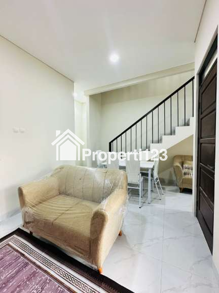 Rumah 3lantai di Pasar Minggu Jakarta Selatan dekat Pejaten Parkrk - 4