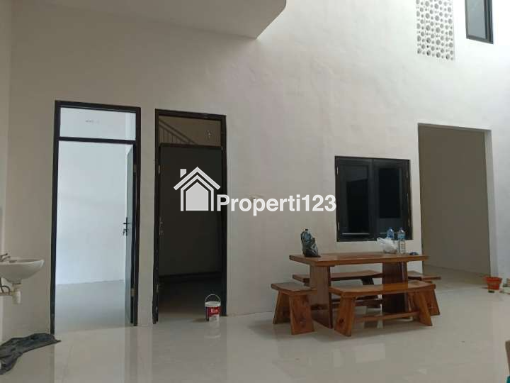 DI JUAL RUMAH DELTASARI INDAH WARU SIDOARJO - 5