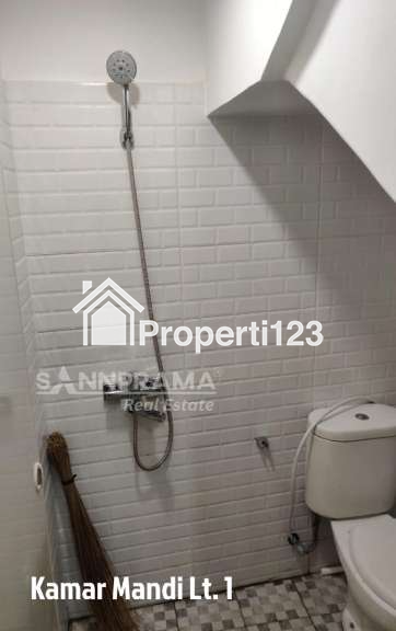 Rumah second full furnished di Kembang Beji Depok - 13