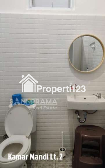 Rumah second full furnished di Kembang Beji Depok - 10