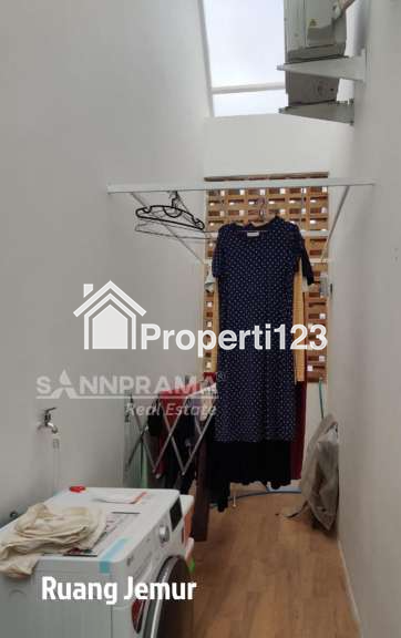 Rumah second full furnished di Kembang Beji Depok - 2