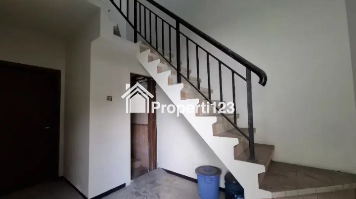 Disewakan Gudang + Kantor Siap Pakai Lokasi Jalan Brigjen Katamso waru Sidoarjo - 5