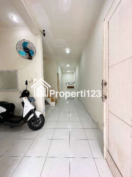 Rumah second minimalis di Pasar Minggu Jakarta Selatan - 4