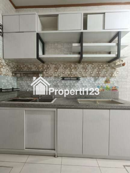 Rumah Daerah Menceng Cengkareng Jakarta Barat 2 Lt SHM - 3
