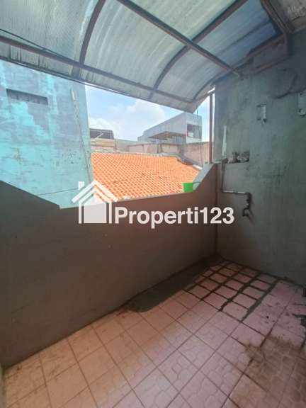 Rumah Daerah Menceng Cengkareng Jakarta Barat 2 Lt SHM - 7
