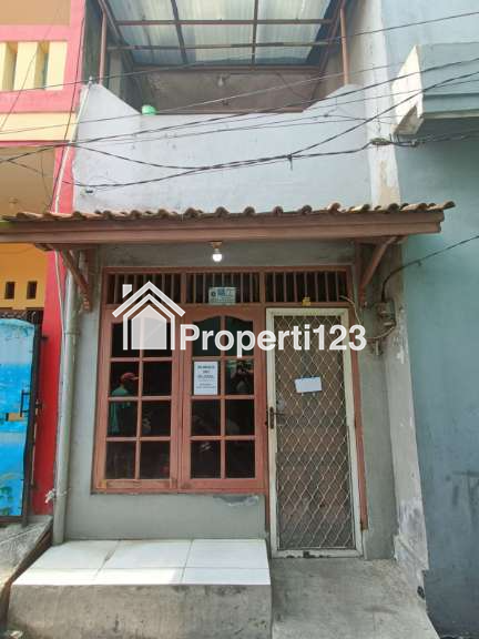 Rumah Daerah Menceng Cengkareng Jakarta Barat 2 Lt SHM - 1