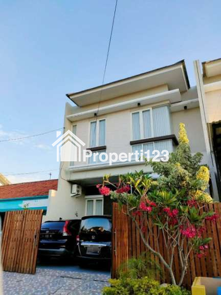 Rumah Minimalis Modern Semi Furnished di Rungkut Asri Surabaya - 2
