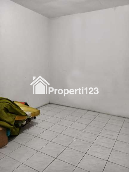 Rumah 3 Kamar Tidur 1 Kamar Mandi Carport untuk Rumah Tinggal Kantor atau Komersial Jalan Lebar Bebas Banjir di Antapani Bandung - 4