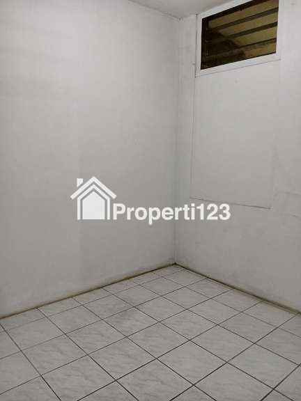 Rumah 3 Kamar Tidur 1 Kamar Mandi Carport untuk Rumah Tinggal Kantor atau Komersial Jalan Lebar Bebas Banjir di Antapani Bandung - 3