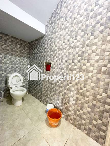 Rumah baru strategis di Jatiasih Bekasi - 7