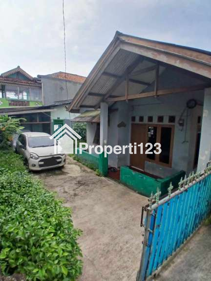 Rumah second tanah lus strategis di Srengseng Sawah Jakarta Selatan - 1