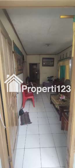 Rumah second tanah lus strategis di Srengseng Sawah Jakarta Selatan - 7