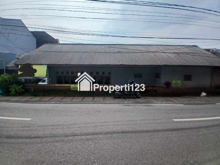 Rumah second tanah lus strategis di Srengseng Sawah Jakarta Selatan - 2