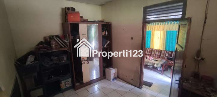 Rumah second tanah lus strategis di Srengseng Sawah Jakarta Selatan - 10