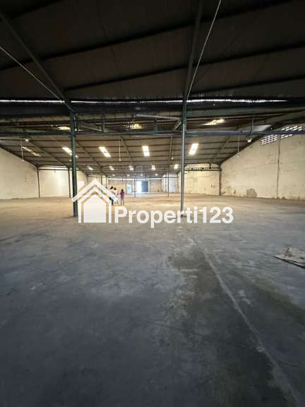 Disewakan Gudang Lokasi Suri Mulia Margomulyo Surabaya - 4