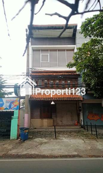 Ruko 3 Lantai SHM Interior Etnik Modern Harga Murah Super Strategis di Kawasan Pertokoan Perkantoran Hiburan di Jl. Terusan Jakarta Antapani Bandung - 1