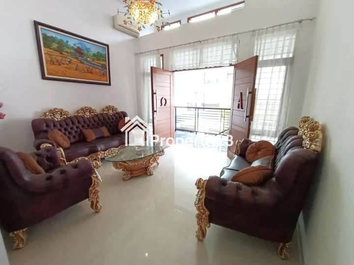 Rumah 4 Lantai Strategis Dalam Cluster Palmerah Jakarta Barat - 4