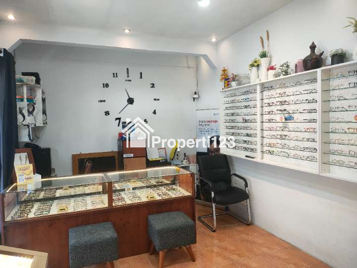 Ruko dan Rumah Hunian Strategis - 3