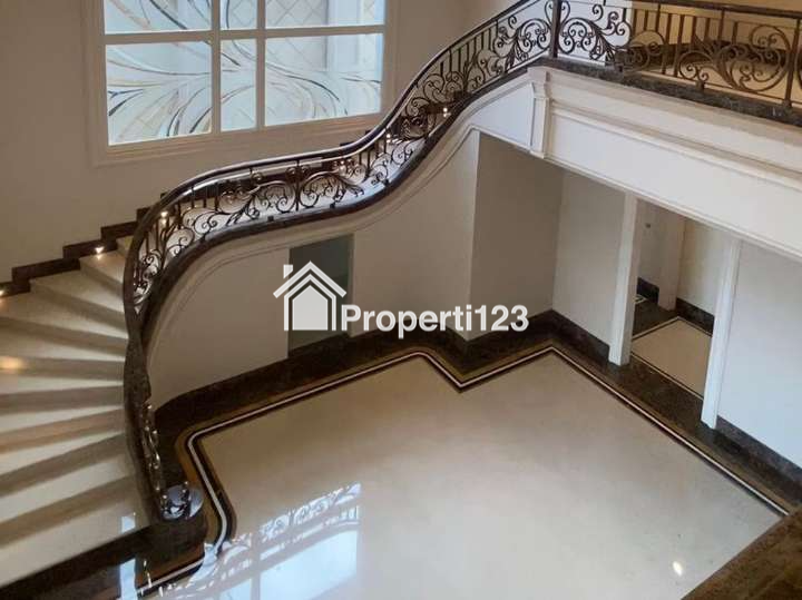 Rumah Golf View Mediteran Cluster Delta Golf Citraland Bukit Golf - 2