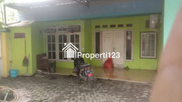 Dijual Rumah Murah Terawat Siap Huni di Perum Bumi Benowo Asri Surabaya Barat - 2