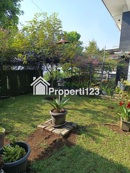 Rumah Modern Classic Semi Furnish Serasa Villa View Kota Bandung   6 Kamar Tidur 5 Kamar Mandi Garasi Carport Luas di Bojong Koneng - 13