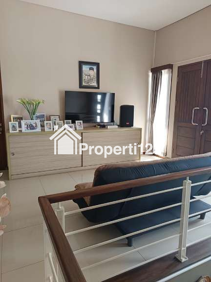 Rumah Modern Classic Semi Furnish Serasa Villa View Kota Bandung   6 Kamar Tidur 5 Kamar Mandi Garasi Carport Luas di Bojong Koneng - 3