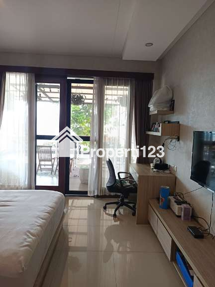 Rumah Modern Classic Semi Furnish Serasa Villa View Kota Bandung   6 Kamar Tidur 5 Kamar Mandi Garasi Carport Luas di Bojong Koneng - 9