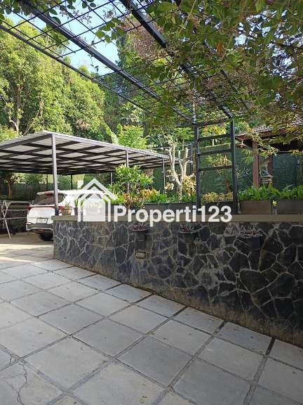 Rumah Modern Classic Semi Furnish Serasa Villa View Kota Bandung   6 Kamar Tidur 5 Kamar Mandi Garasi Carport Luas di Bojong Koneng - 16