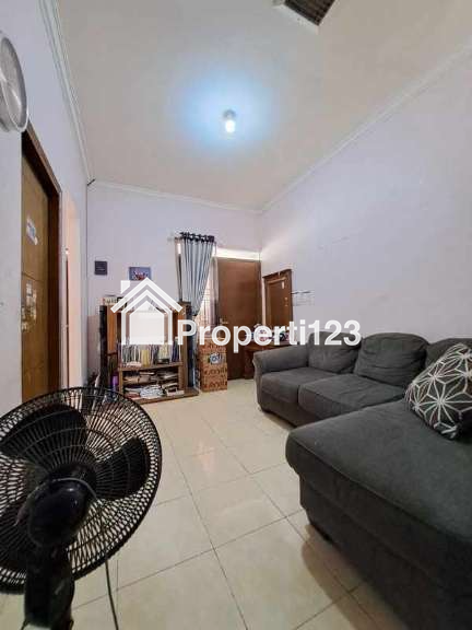 Rumah second 2 lantai murah siap huni diKav.Ui tanah baru,Depok - 5