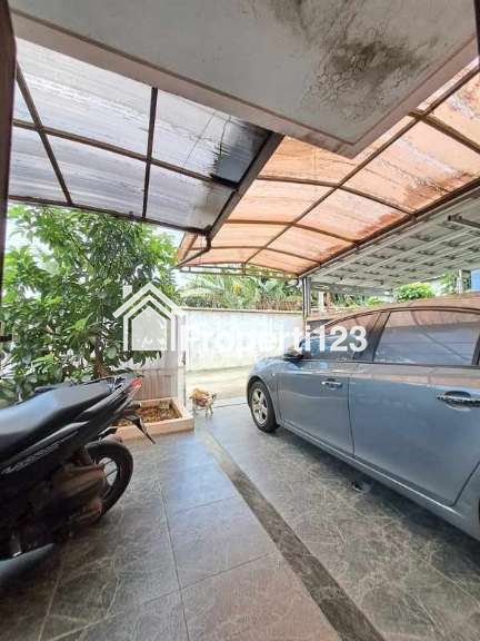 Rumah second 2 lantai murah siap huni diKav.Ui tanah baru,Depok - 10