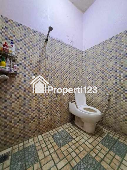 Rumah second 2 lantai murah siap huni diKav.Ui tanah baru,Depok - 7