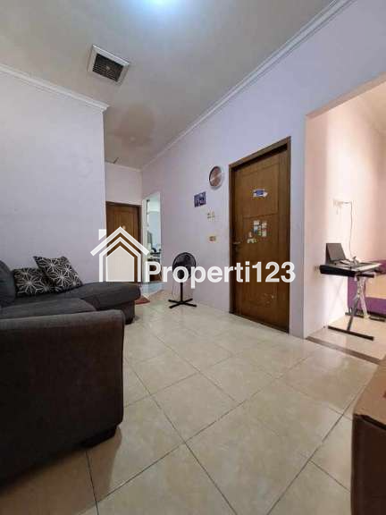 Rumah second 2 lantai murah siap huni diKav.Ui tanah baru,Depok - 6