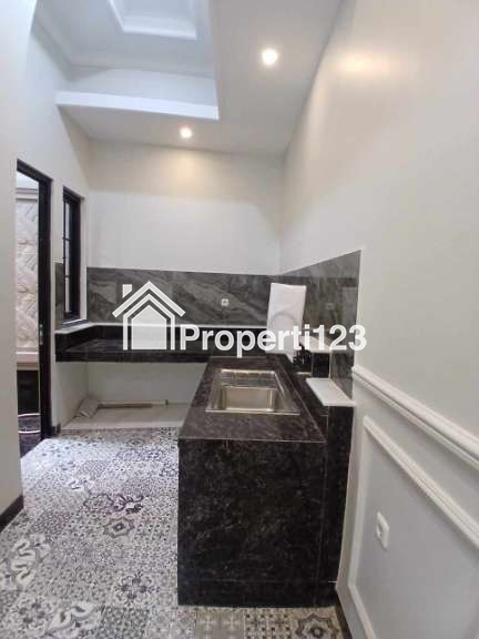 Rumah murah 2 lantai siap huni American classic dikalimulya,Depok - 6