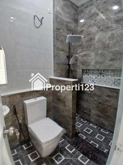 Rumah murah 2 lantai siap huni American classic dikalimulya,Depok - 5