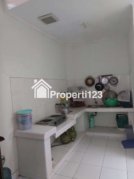 Rumah Full Furnish 5 Kamar Tidur 3 Kamar Mandi Carport Dekat Kawasan Perkantoran Pendidikan Perbelanjaan dan Hiburan di Kota Sumedang - 10