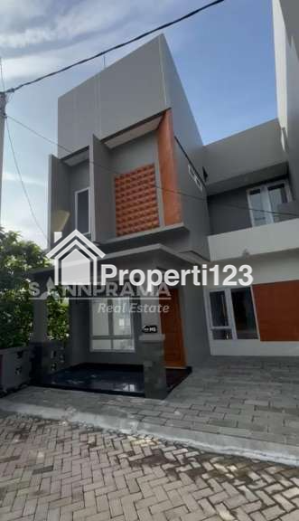 Rumah 2 lantai murah siap huni lokasi strategis dilimo,depok - 1