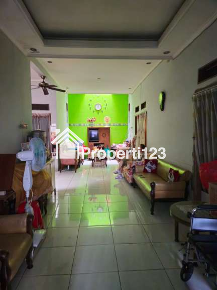 Rumah second strategis di Tanjung Duren Jak Bar - 4