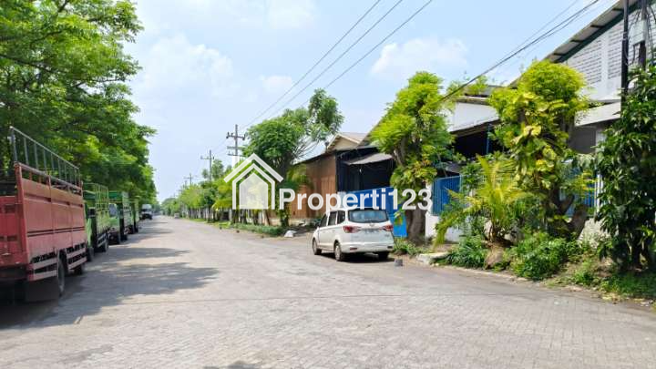 Gudang Pabrik Kawasan Industri Safe & Lock Lingkar Timur Sidoarjo - 3