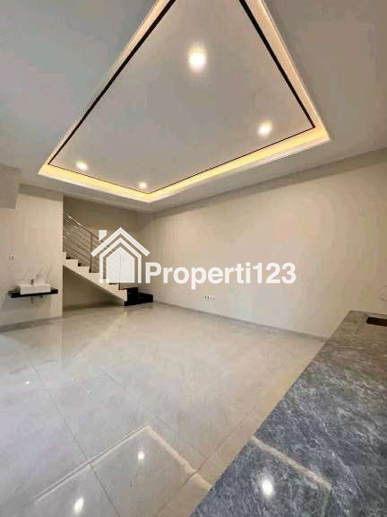 Rumah Baru Gress di Perumahan Nginden Intan Sukolilo Surabaya - 5