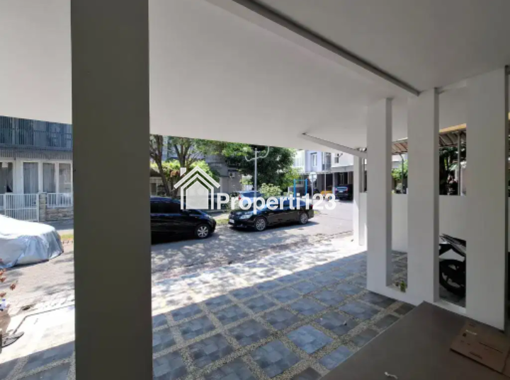 Dijual Rumah Siap Huni Di Perumahan Elite THE GAYUNGSARI Surabaya Selatan - 7